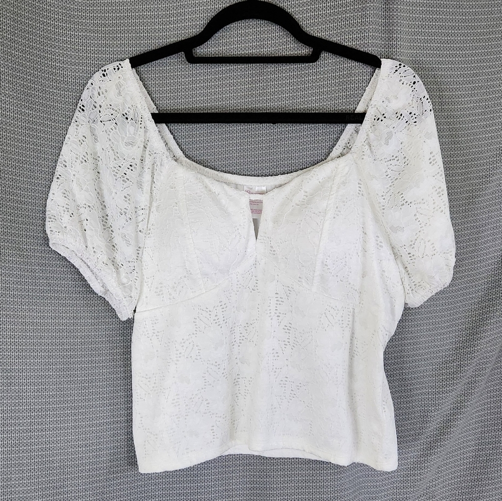 Plus Size XXXL No Boundaries White Lace Crop Top Blouse